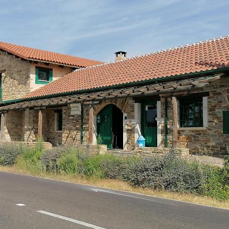 Hostería Casa Flor Murias de Rechivaldo Exterior foto